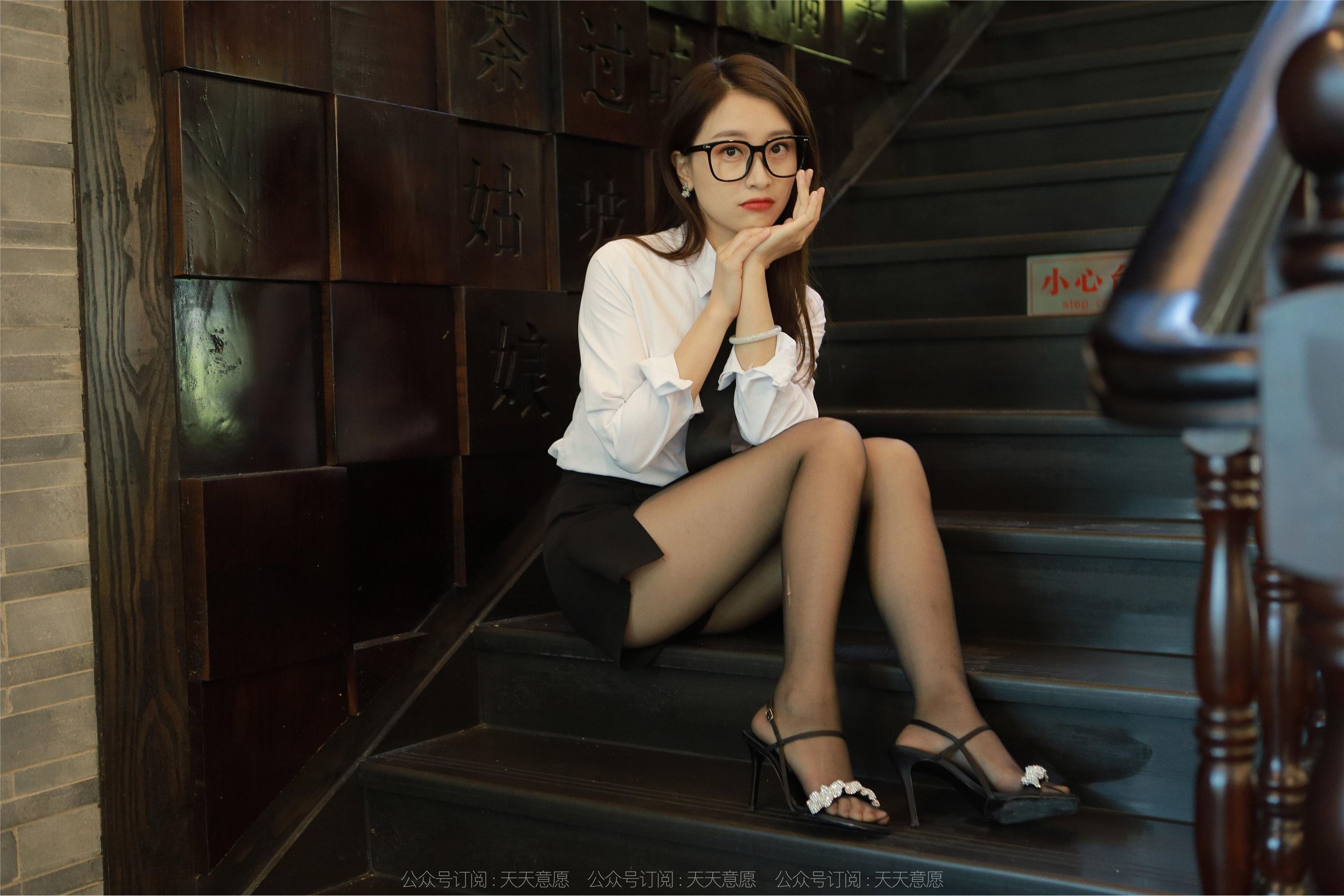 IESS异思趣向  2022.11.05 丝享家 1259 小婕《可爱玉姐》